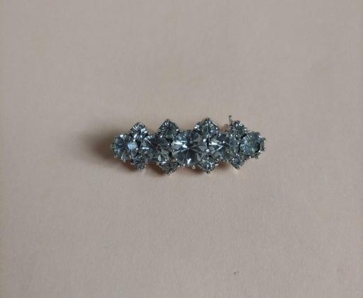 Buy & Sell Grafton Street Industrial Estate West Northamptonshire - Photos for Beautiful small brooch