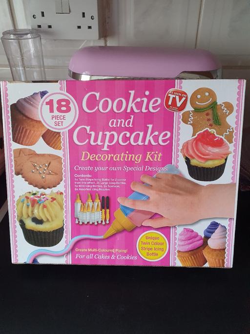 Buy & Sell Upper Gornal Dudley - Photos for 18 piece cookie & cupcake decorating kit NEW