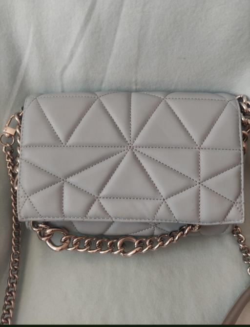 Buy & Sell Grafton Street Industrial Estate West Northamptonshire - Photos for New purse