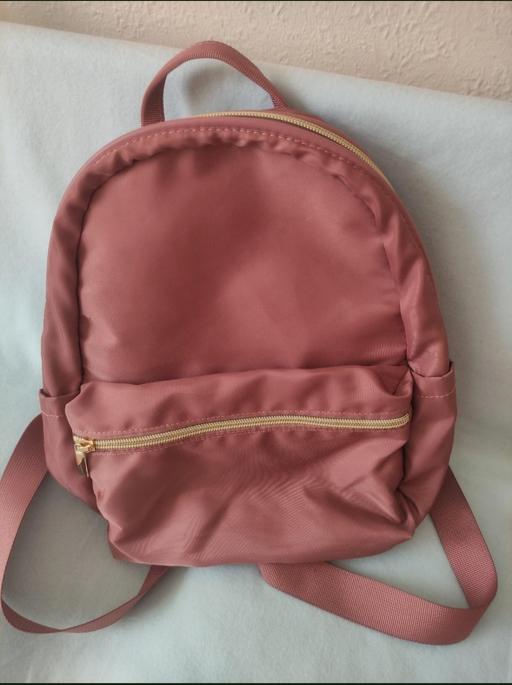 Buy & Sell Grafton Street Industrial Estate West Northamptonshire - Photos for Backpack bag