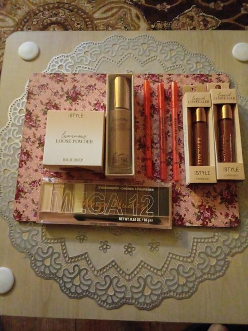 Buy & Sell Blakenhall Wolverhampton - Photos for Bundle of Lady's Makeup sets.