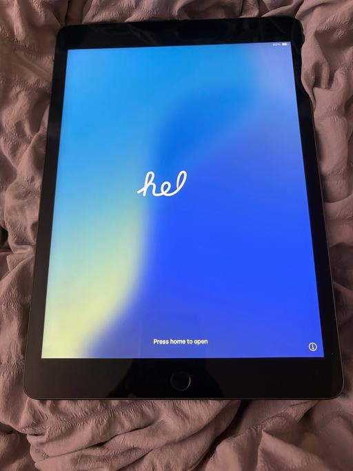 Buy & Sell Oldbury Sandwell - Photos for iPad 9th Gen