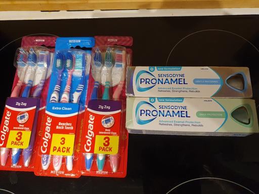 Buy & Sell Sydenham Hill South East London - Photos for toothpaste and toothbrushes