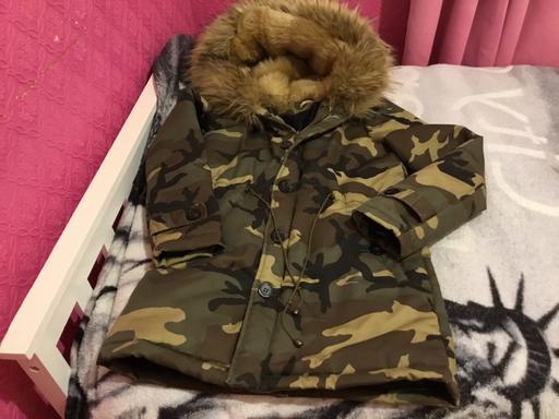 Buy & Sell Woodcross Wolverhampton - Photos for Winter Coat With Fur Hood Bargain