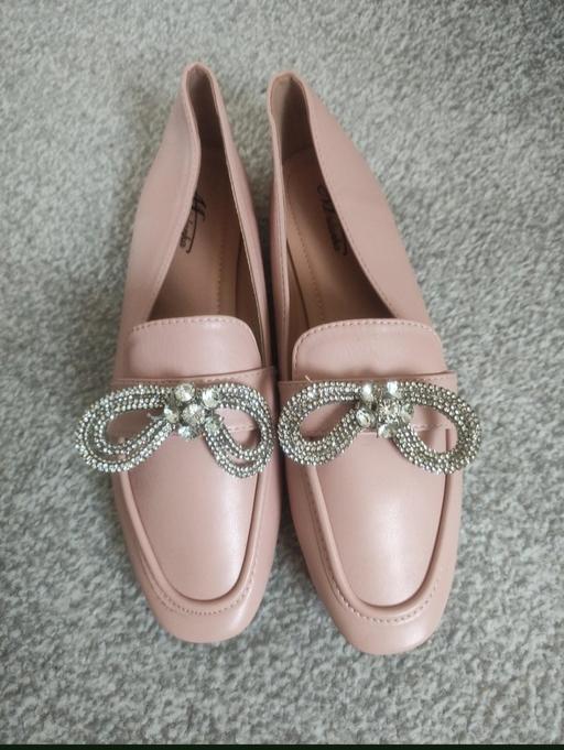 Buy & Sell Grafton Street Industrial Estate West Northamptonshire - Photos for New shoes