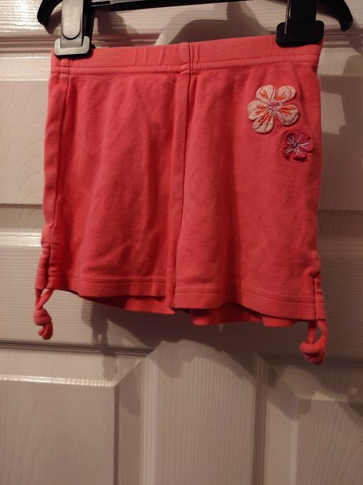 Buy & Sell Woodthorpe Charnwood - Photos for Girls pink shorts size 2 years