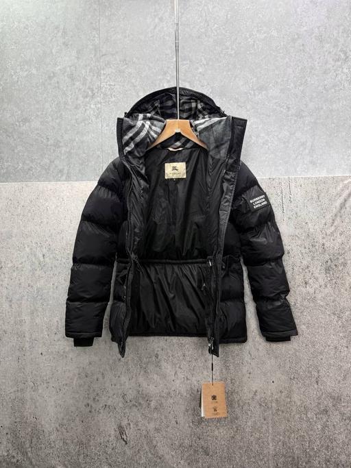 Buy & Sell Old Trafford Manchester - Photos for Burberry parka