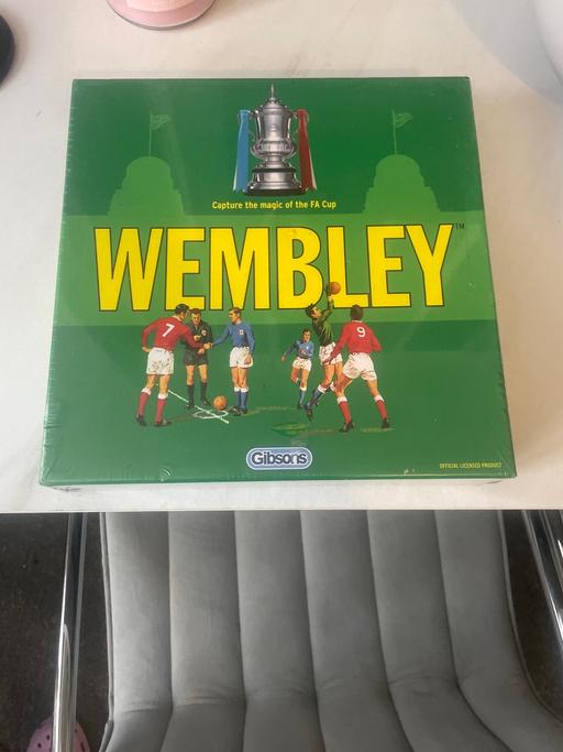 Buy & Sell Shepherd`s Bush West London - Photos for Wembley football board game