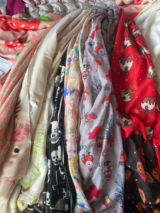 Buy & Sell Tividale Sandwell - Photos for Assortment of scarves