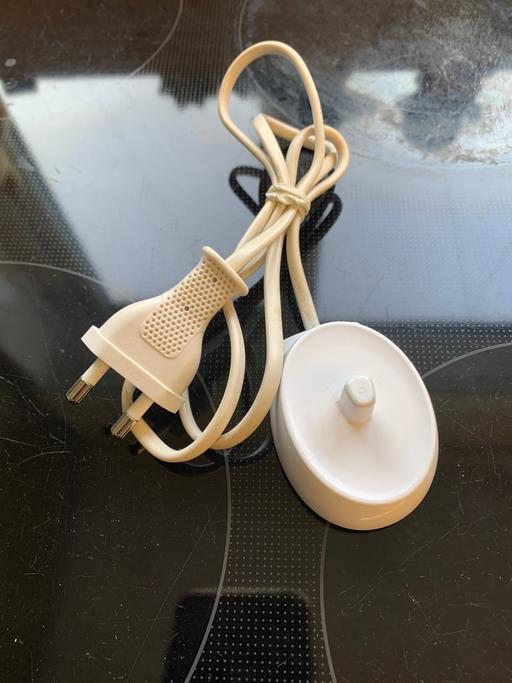 Buy & Sell Leamore Walsall - Photos for Electric toothbrush charger
