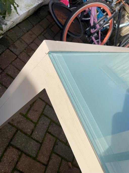 Buy & Sell Streatham South West London - Photos for Glass and metal table