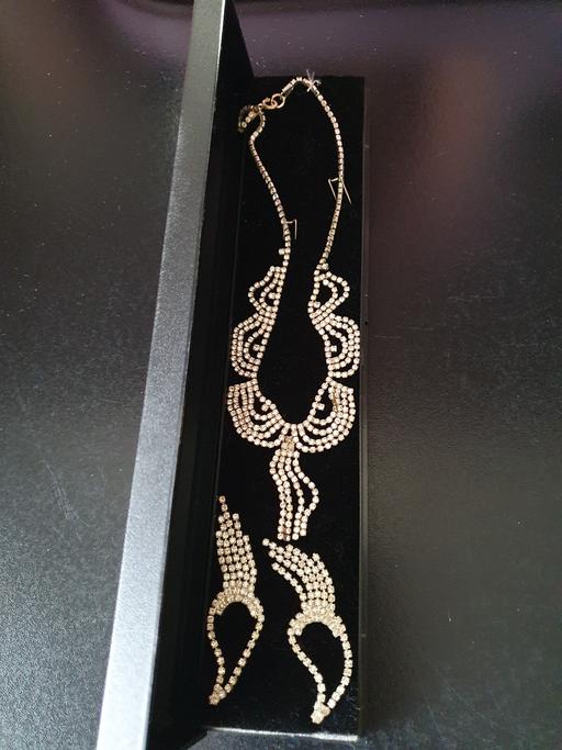 Buy & Sell Upper Gornal Dudley - Photos for diamante necklace & earrings gift set NEW