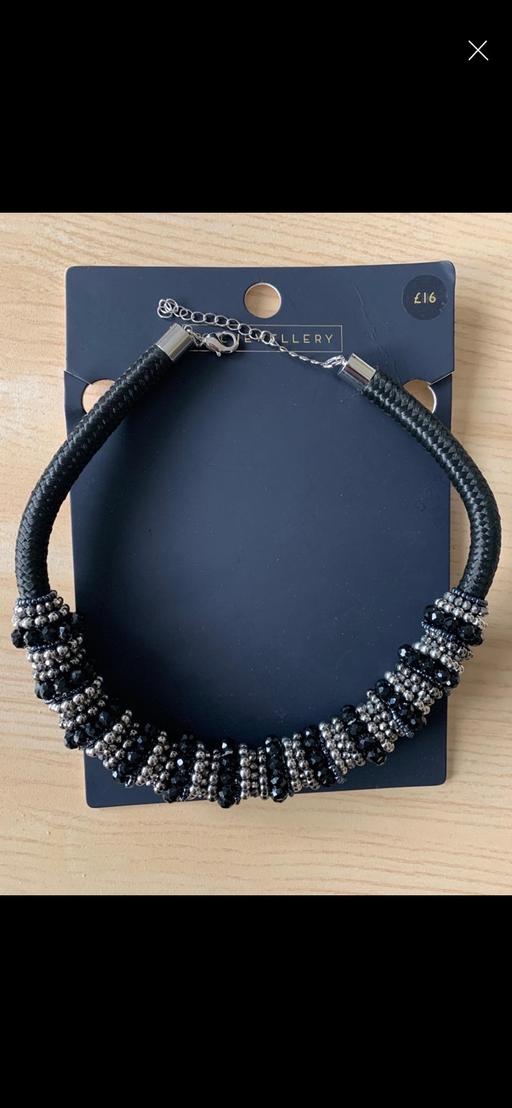 Buy & Sell Goldthorn Park Wolverhampton - Photos for Necklace showpiece