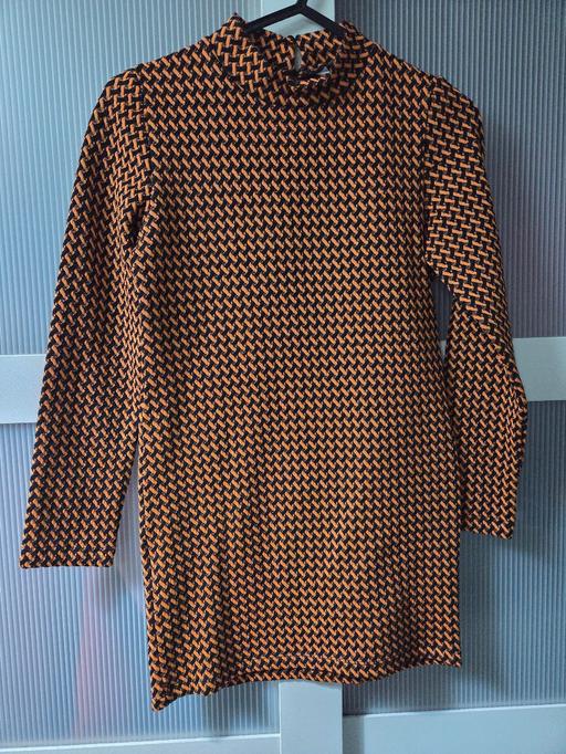 Buy & Sell Weston Point Halton - Photos for Age 10 MATALAN orange & black long top
