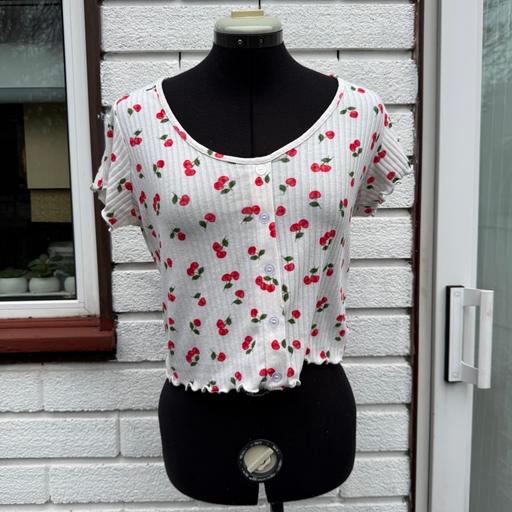 Buy & Sell Streatham South West London - Photos for White top with cherry designs