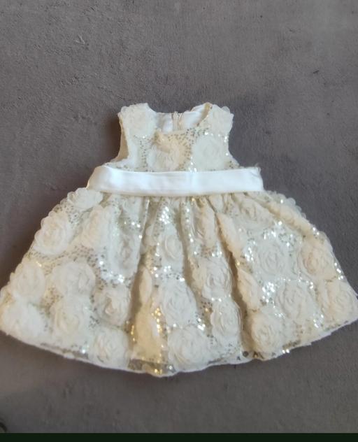 Buy & Sell Grafton Street Industrial Estate West Northamptonshire - Photos for Baby frock