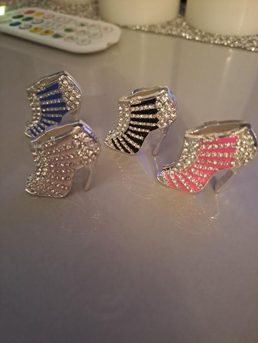 Buy & Sell Park Hill Sheffield - Photos for 4x mini bling heels