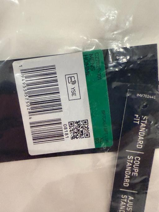 Buy & Sell Aylesbury Buckinghamshire - Photos for Nike white T Shirt with Nike edging BNWT