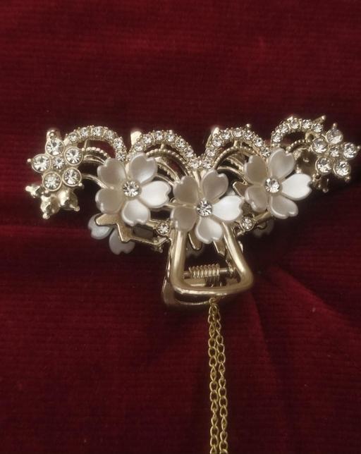 Buy & Sell Grafton Street Industrial Estate West Northamptonshire - Photos for New beautiful hair clip