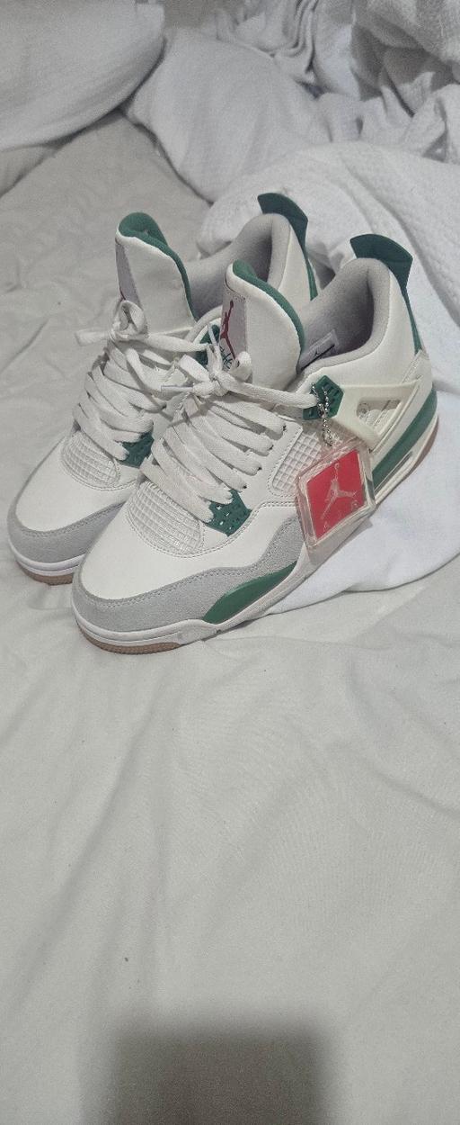 Buy & Sell Kentish Town Camden - Photos for jordan 4 Nike SB uk9