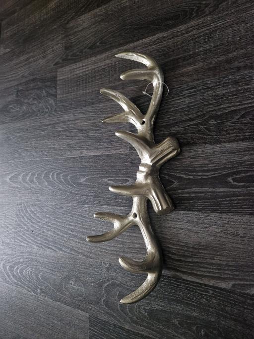 Buy & Sell Scholes Rotherham - Photos for Stags ankers, heavy, wall mounted