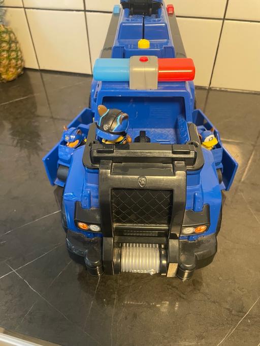 Buy & Sell Surrey Quays South East London - Photos for Paw Patrol Vehicle With Some Figures