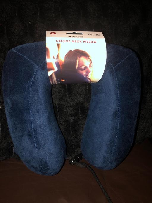 Buy & Sell Bilston Wolverhampton - Photos for BN neck pillow
