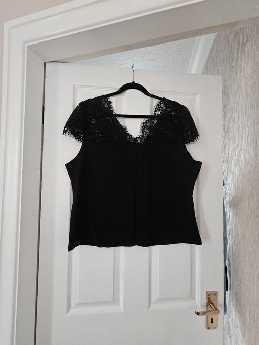 Buy & Sell Newton Doncaster - Photos for Dressy T-shirt, size 16/18..NEW
