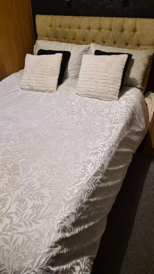 Buy & Sell Farnworth Bolton - Photos for Double bed with drawers. no mattress