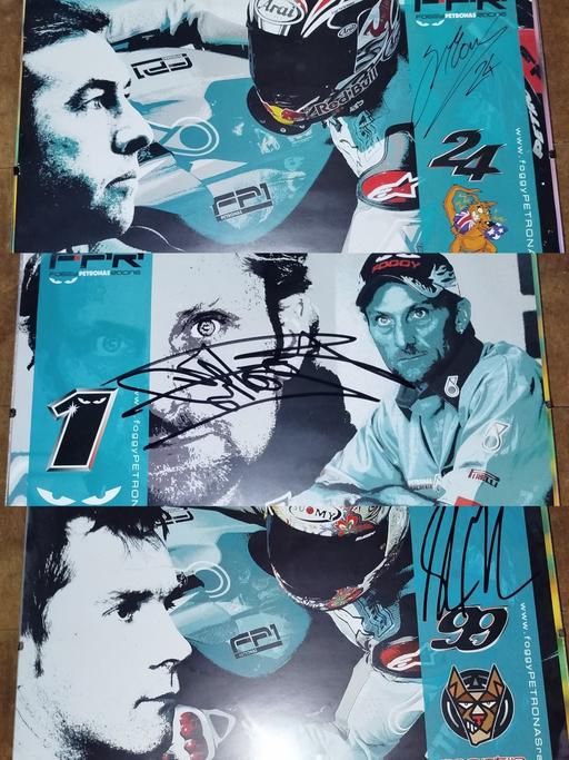 Buy & Sell Hockley Tamworth - Photos for Foggy Petronas racing Signed Pictures