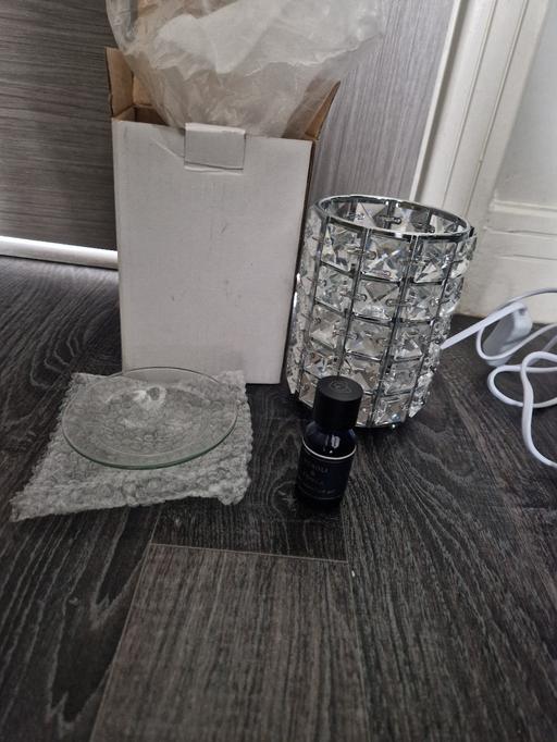 Buy & Sell Scholes Rotherham - Photos for New plug in oil & oil lamp