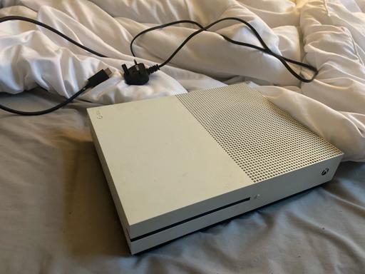 Buy & Sell Home Meadow Worcester - Photos for Xbox One (without the controller)