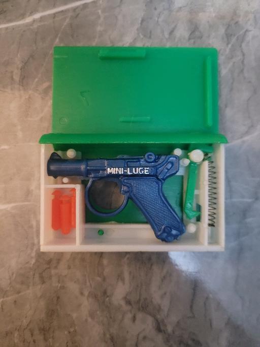 Buy & Sell Lee Chapel North Basildon - Photos for vintage mini book gun toy