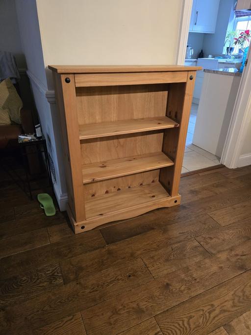 Buy & Sell Eastwood Southend-on-Sea - Photos for small book case