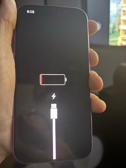 Buy & Sell Deal Dover - Photos for iPhone 16 Pink