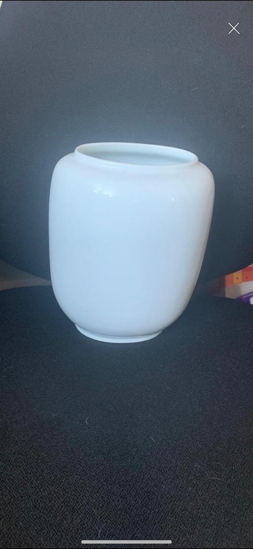 Buy & Sell Wednesbury Sandwell - Photos for White vase 🌸