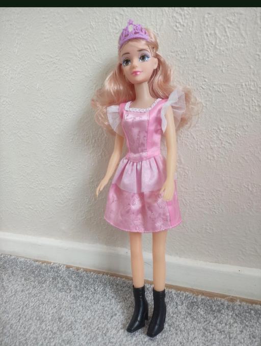 Buy & Sell Grafton Street Industrial Estate West Northamptonshire - Photos for Beautiful doll