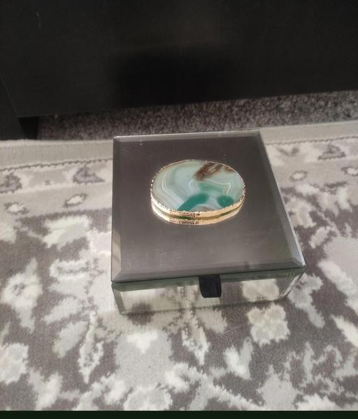 Buy & Sell Grafton Street Industrial Estate West Northamptonshire - Photos for Crystal jewellery box