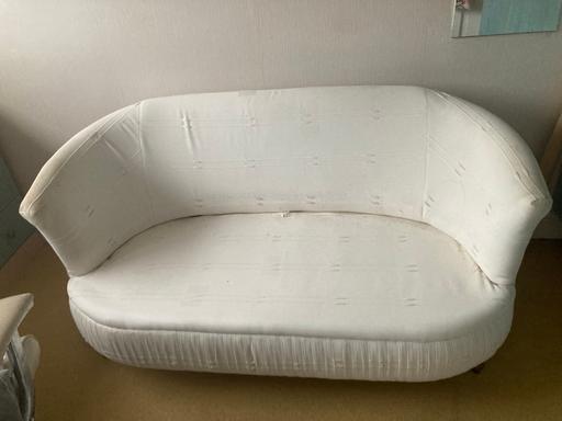 Buy & Sell Hagley Bromsgrove - Photos for 2 seater tub sofa