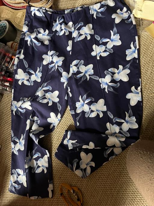 Buy & Sell Wednesfield Wolverhampton - Photos for Size 14 slight cropped trousers