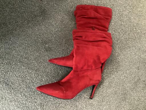 Buy & Sell Walsall Wood Walsall - Photos for Red suede ruched boots. Size 6