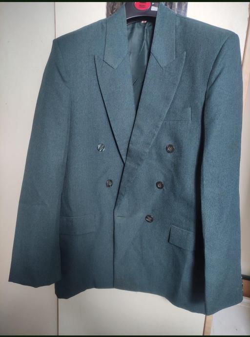 Buy & Sell Grafton Street Industrial Estate West Northamptonshire - Photos for Dress suit