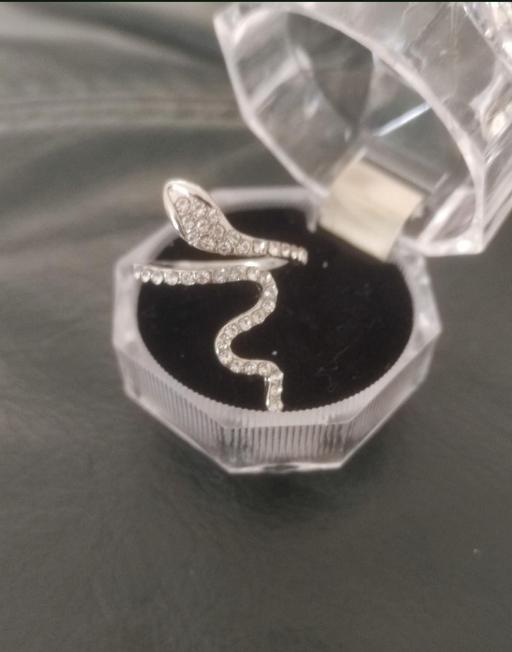 Buy & Sell Grafton Street Industrial Estate West Northamptonshire - Photos for New beautiful adjustable ring