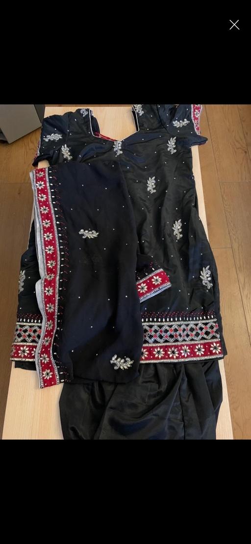 Buy & Sell Goldthorn Park Wolverhampton - Photos for Asian Salwar Suit