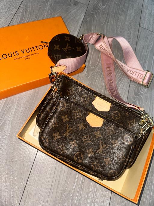 Buy & Sell Luton Bedfordshire - Photos for Multi Pochette Accessoires Bag