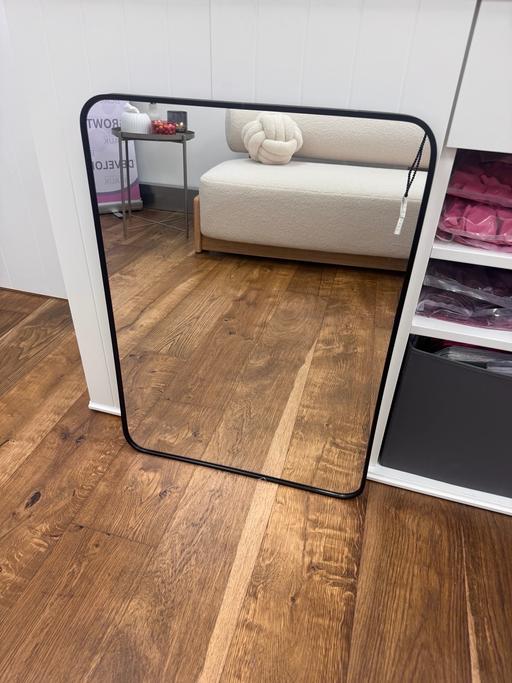 Buy & Sell Wandsworth Road South West London - Photos for Bathroom mirror