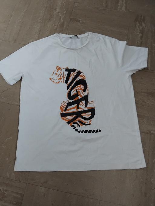 Buy & Sell Stow Heath Wolverhampton - Photos for Tishirt 8.