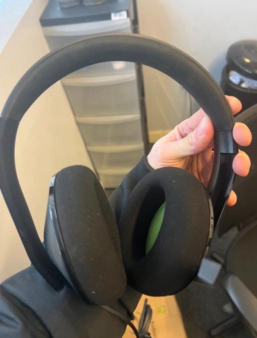 Buy & Sell Woodhouse Leeds - images_alt_text Xbox stereo headset unboxed
