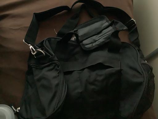 Buy & Sell Stechford Birmingham - Photos for Black strap small compact gym holdall bag new