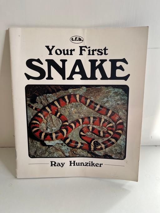 Buy & Sell Derry Downs South East London - Photos for Your first snake book